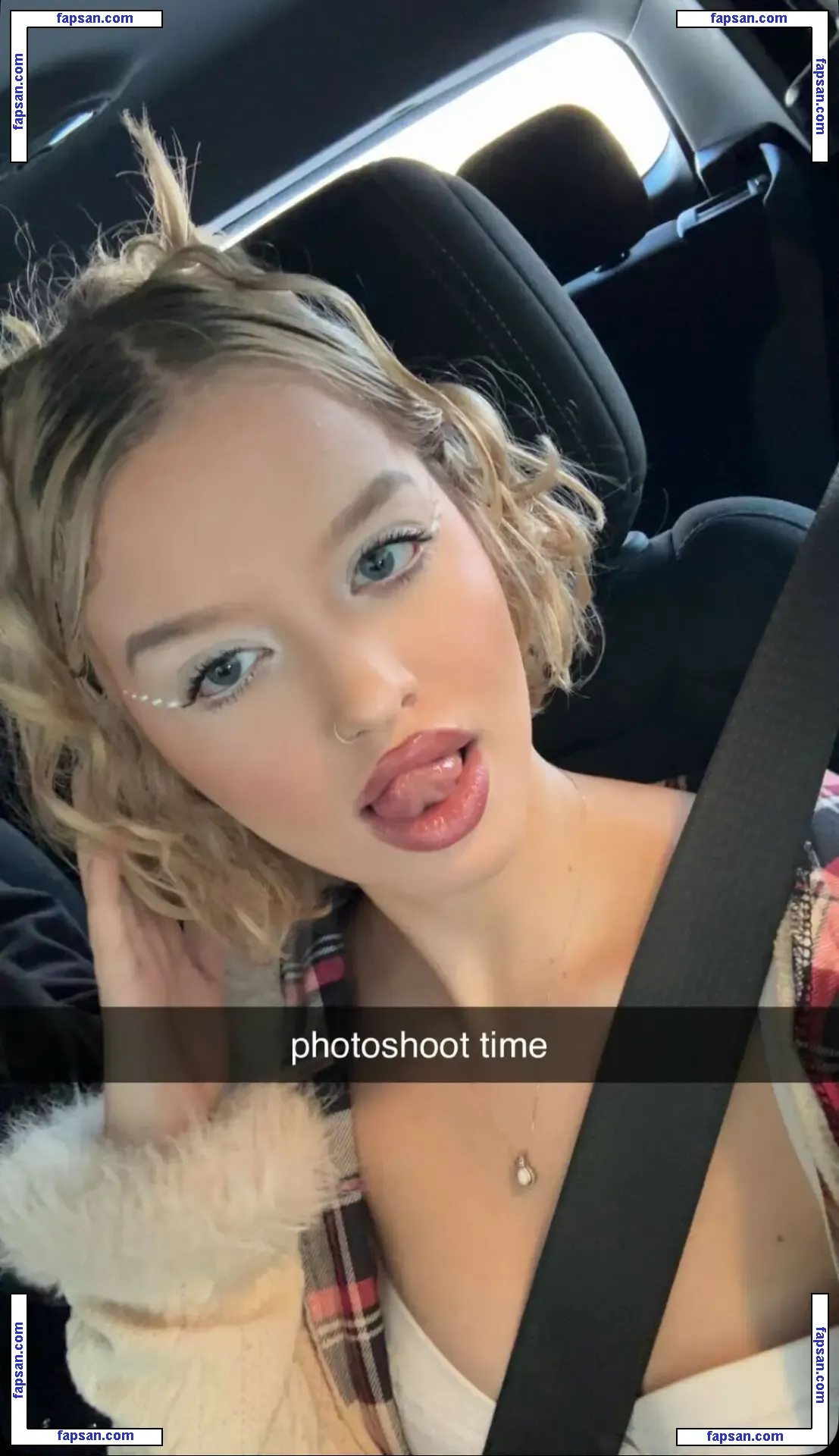 Gina Lynn nude photo #0145 from OnlyFans