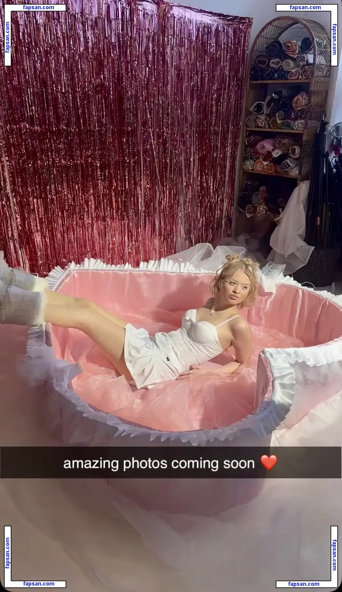 Gina Lynn nude photo #0146 from OnlyFans