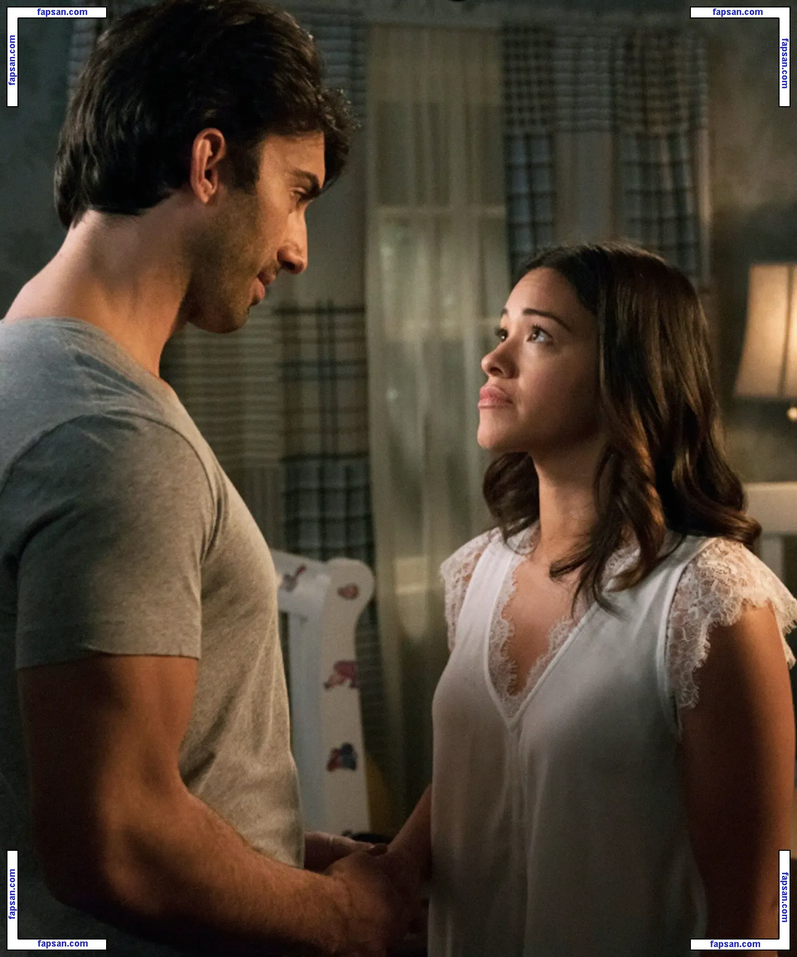 Gina Rodriguez голая фото #0076 с Онлифанс