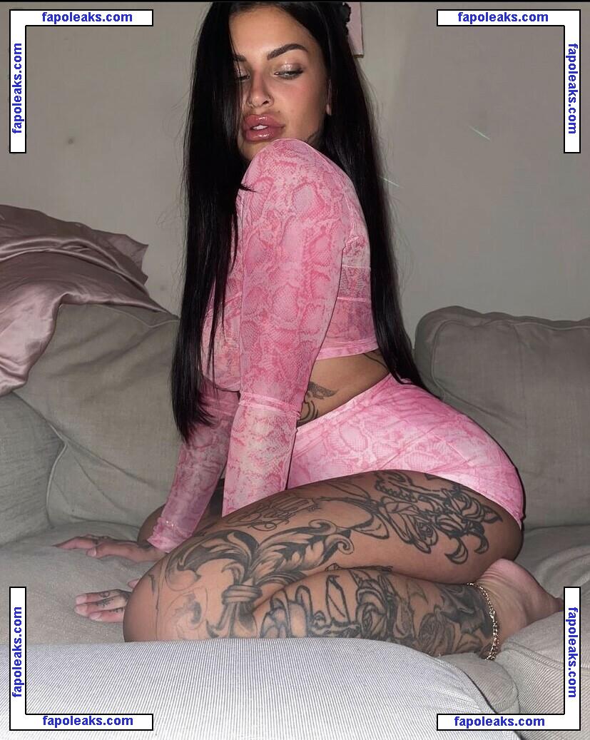 Ginariiaaa / deeababe nude photo #0025 from OnlyFans