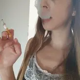 ginasmokingqueen голая #0012