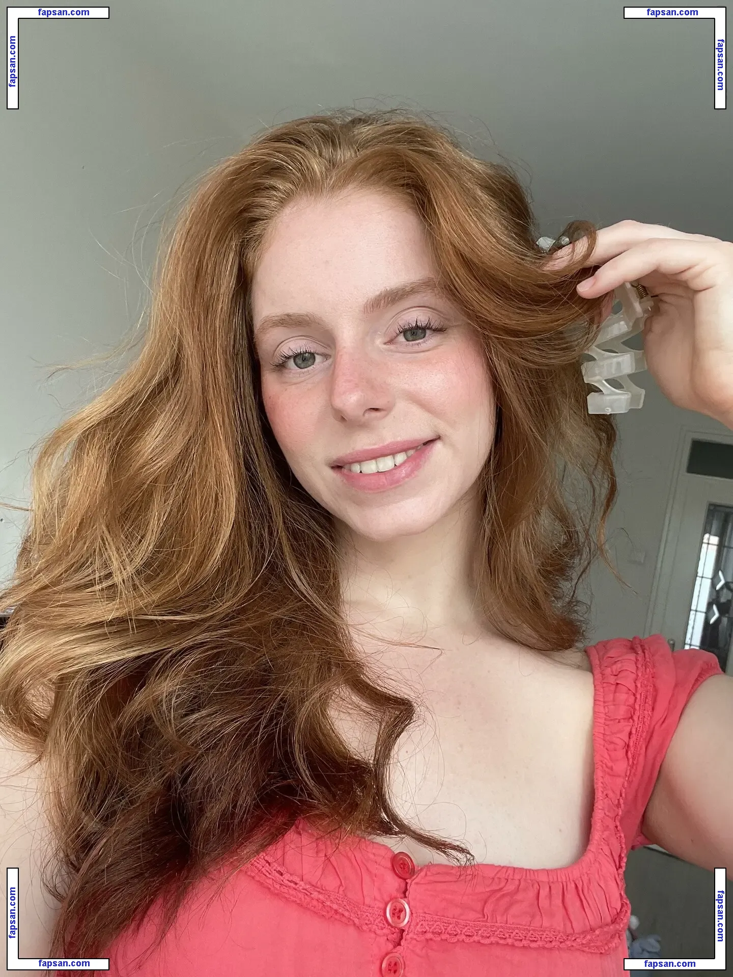 Gingeramyashley nude photo #0009 from OnlyFans