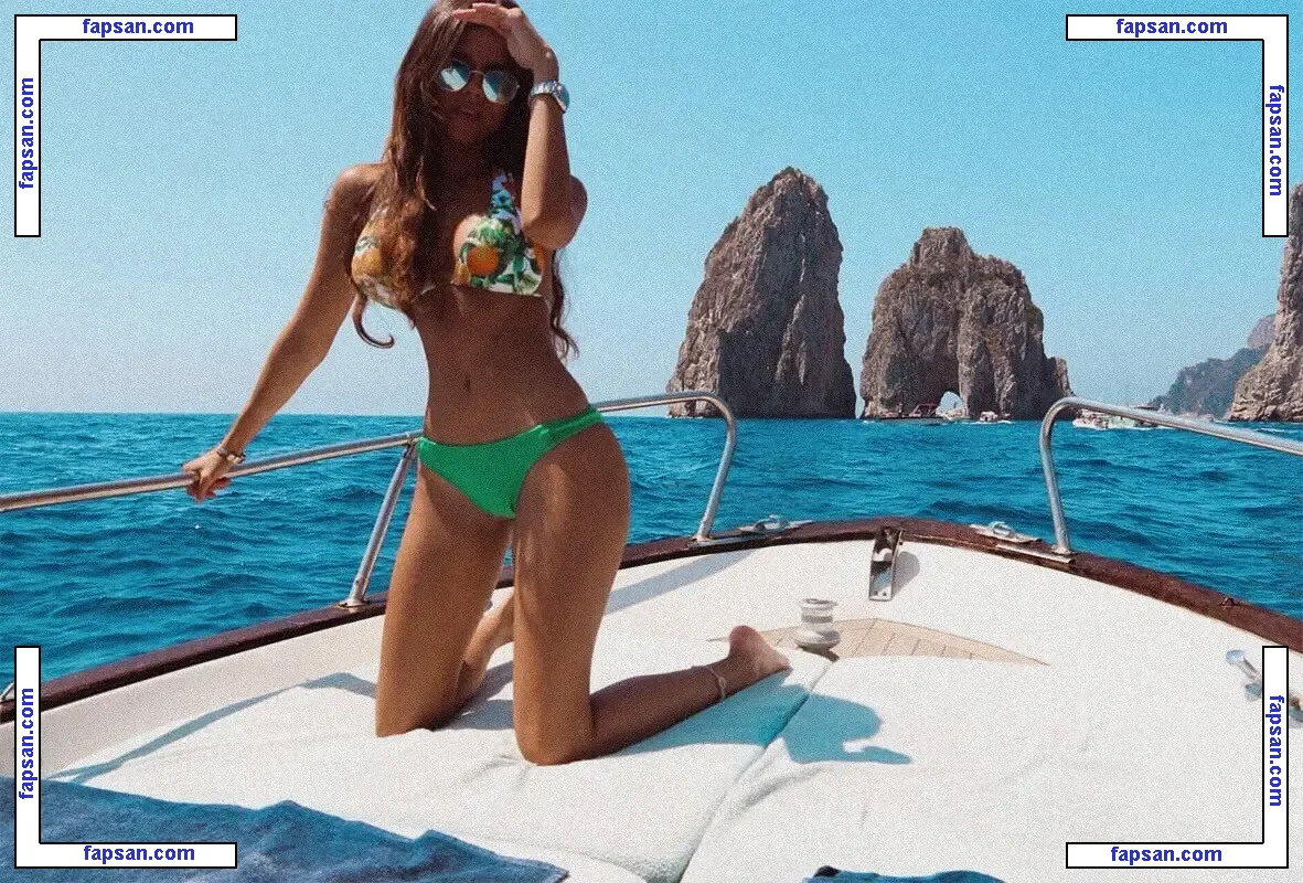 Giorgina Uzcategui nude photo #0011 from OnlyFans