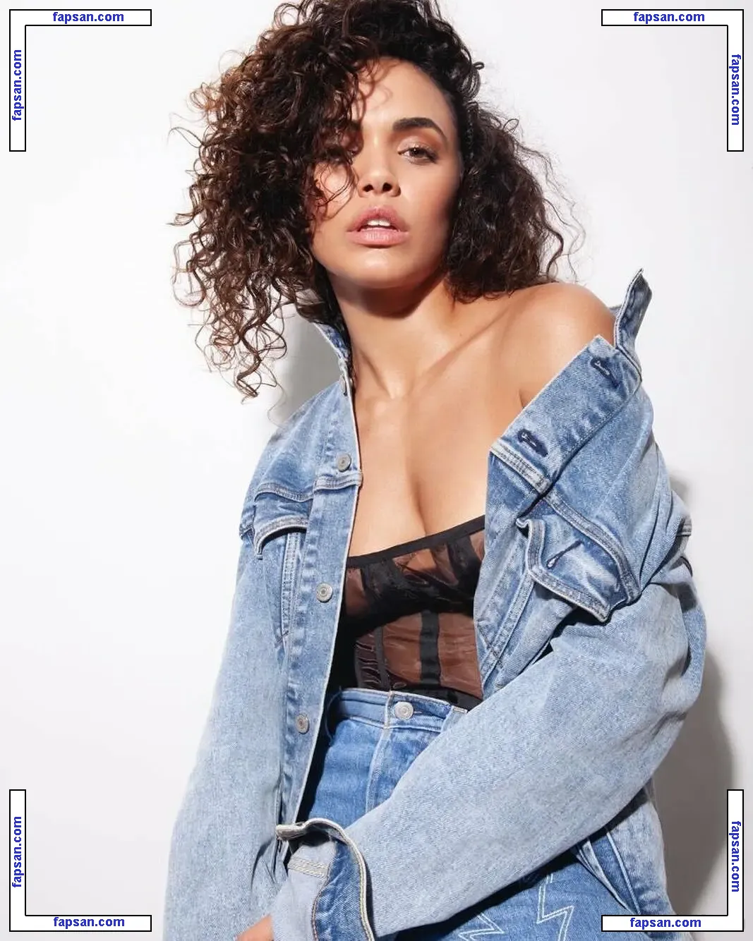 Giovana Cordeiro nude photo #0065 from OnlyFans