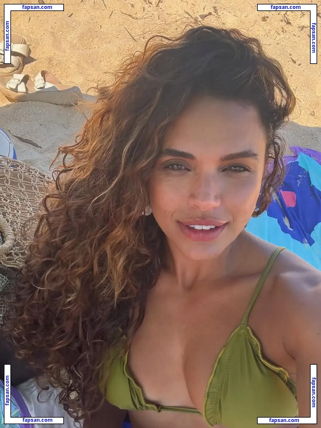 Giovana Cordeiro nude photo #0111 from OnlyFans