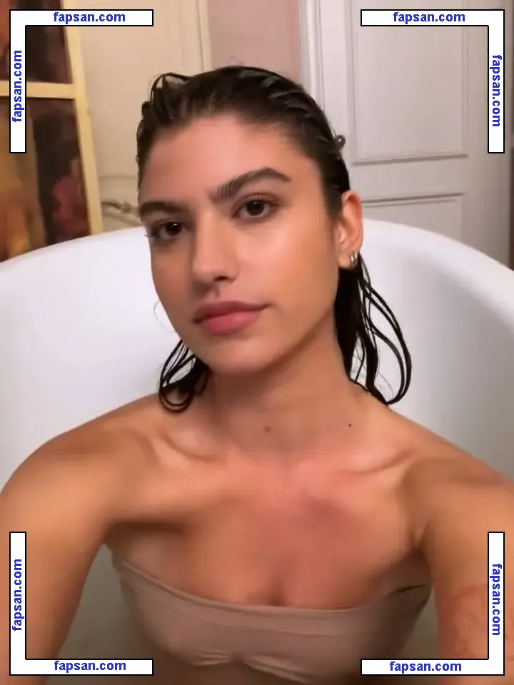 Giovanna Grigio голая фото #0062 с Онлифанс