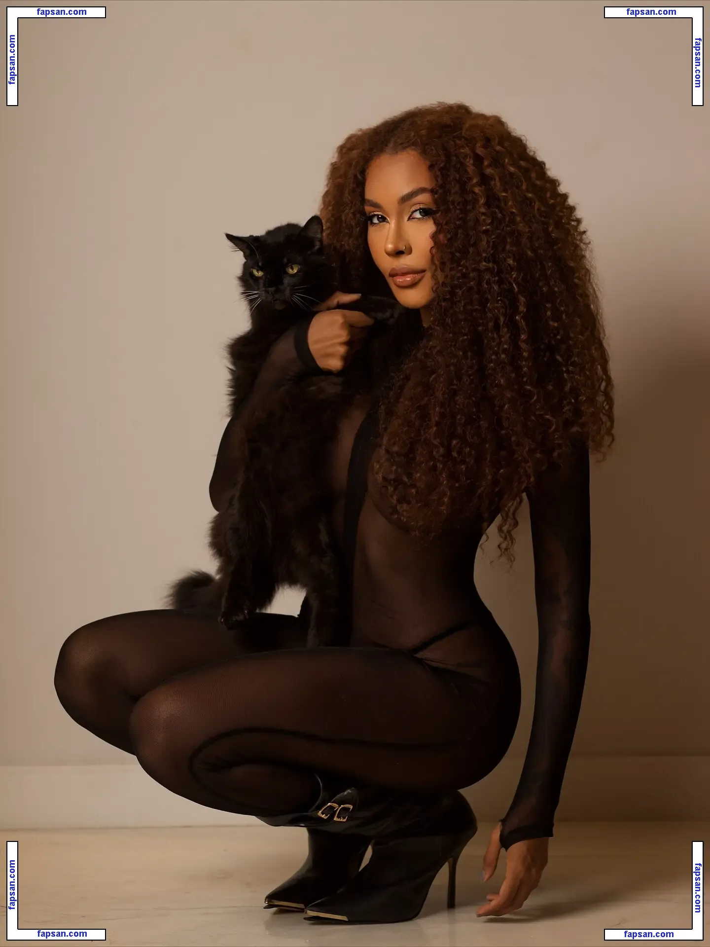 Giovanna Jacobina nude photo #0006 from OnlyFans