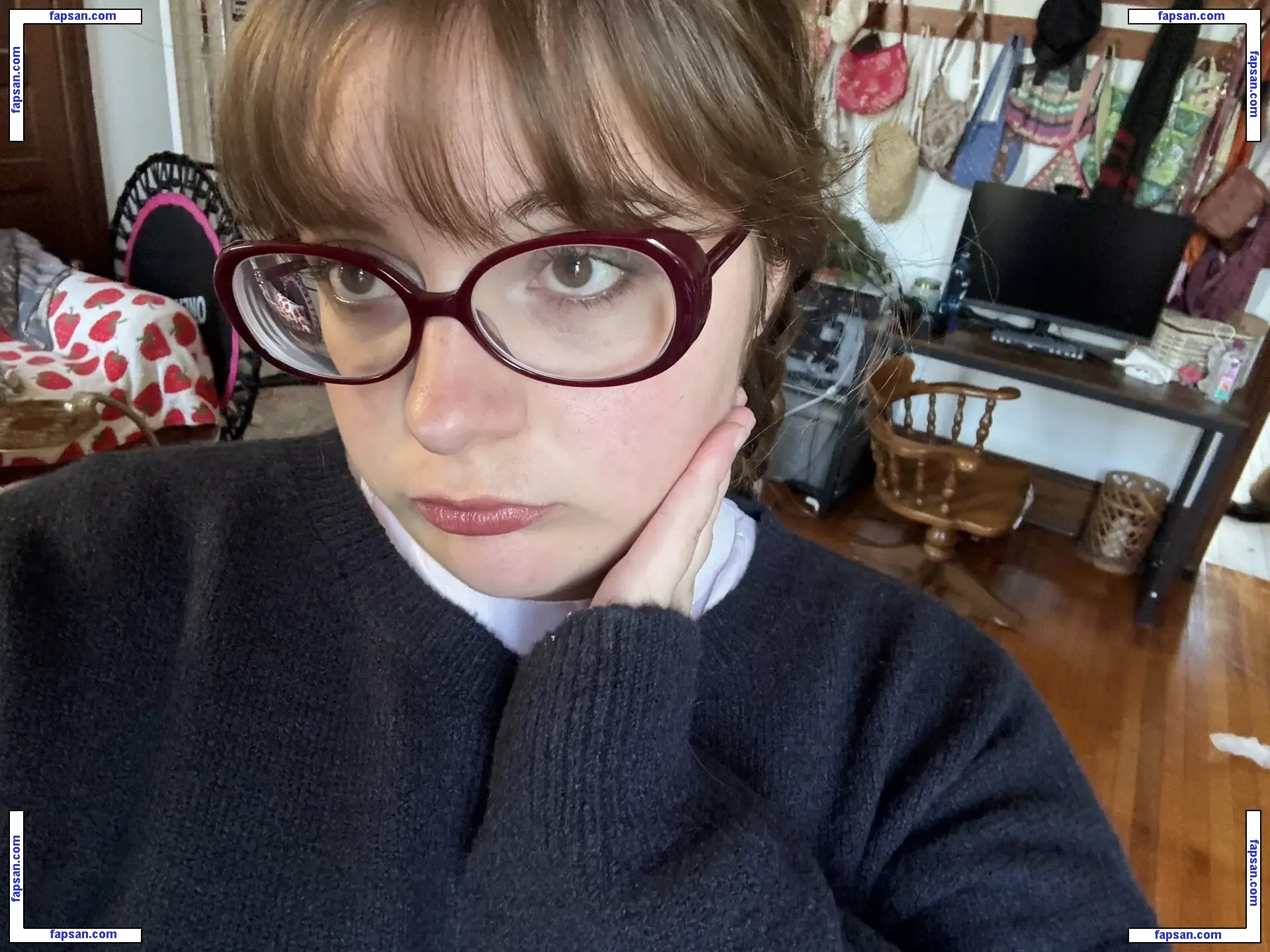 Girl Gooners голая фото #0014 с Онлифанс