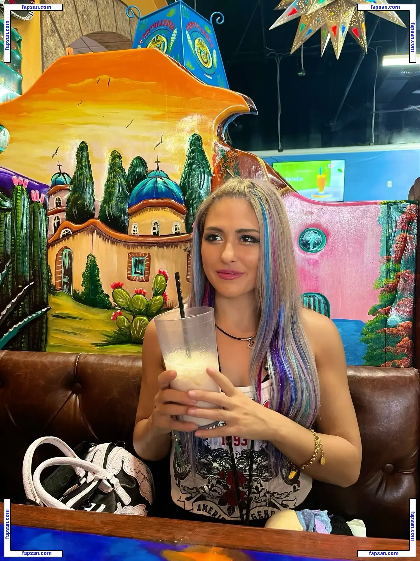 Giulia nude photo #0494 from OnlyFans