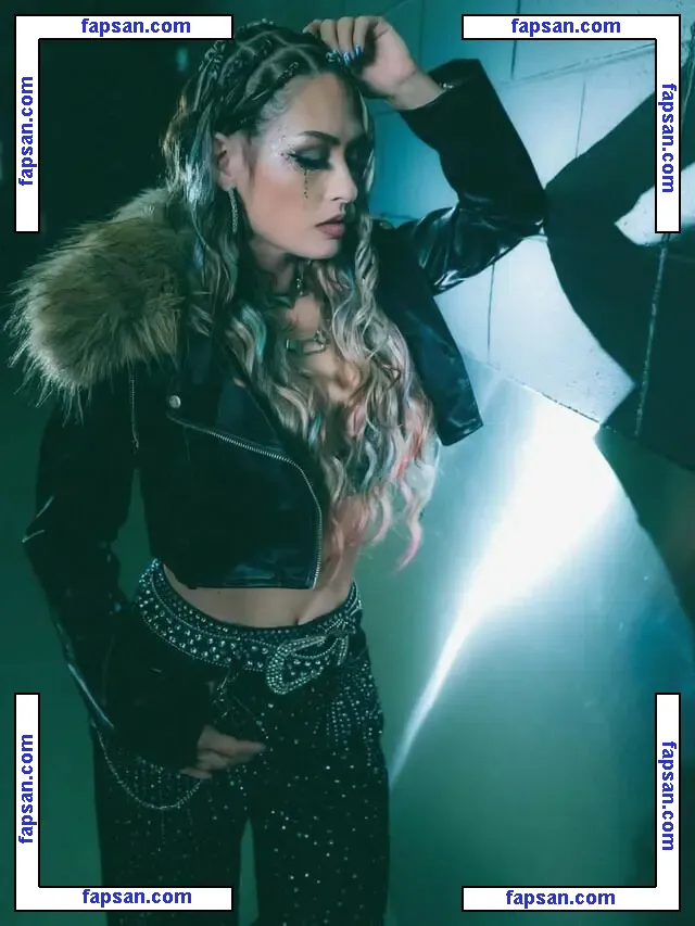 Giulia голая фото #0542 с Онлифанс