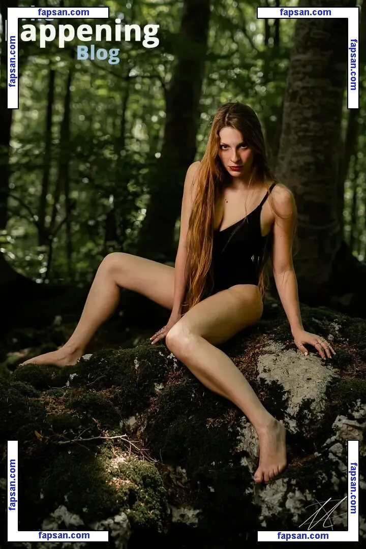 Giulia Zelda голая фото #0007 с Онлифанс