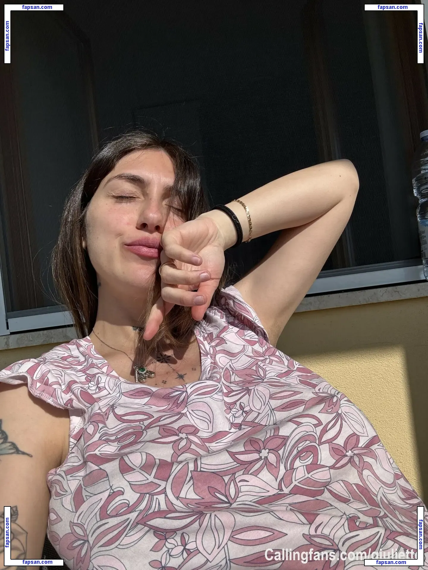 Giulie.tte nude photo #0005 from OnlyFans
