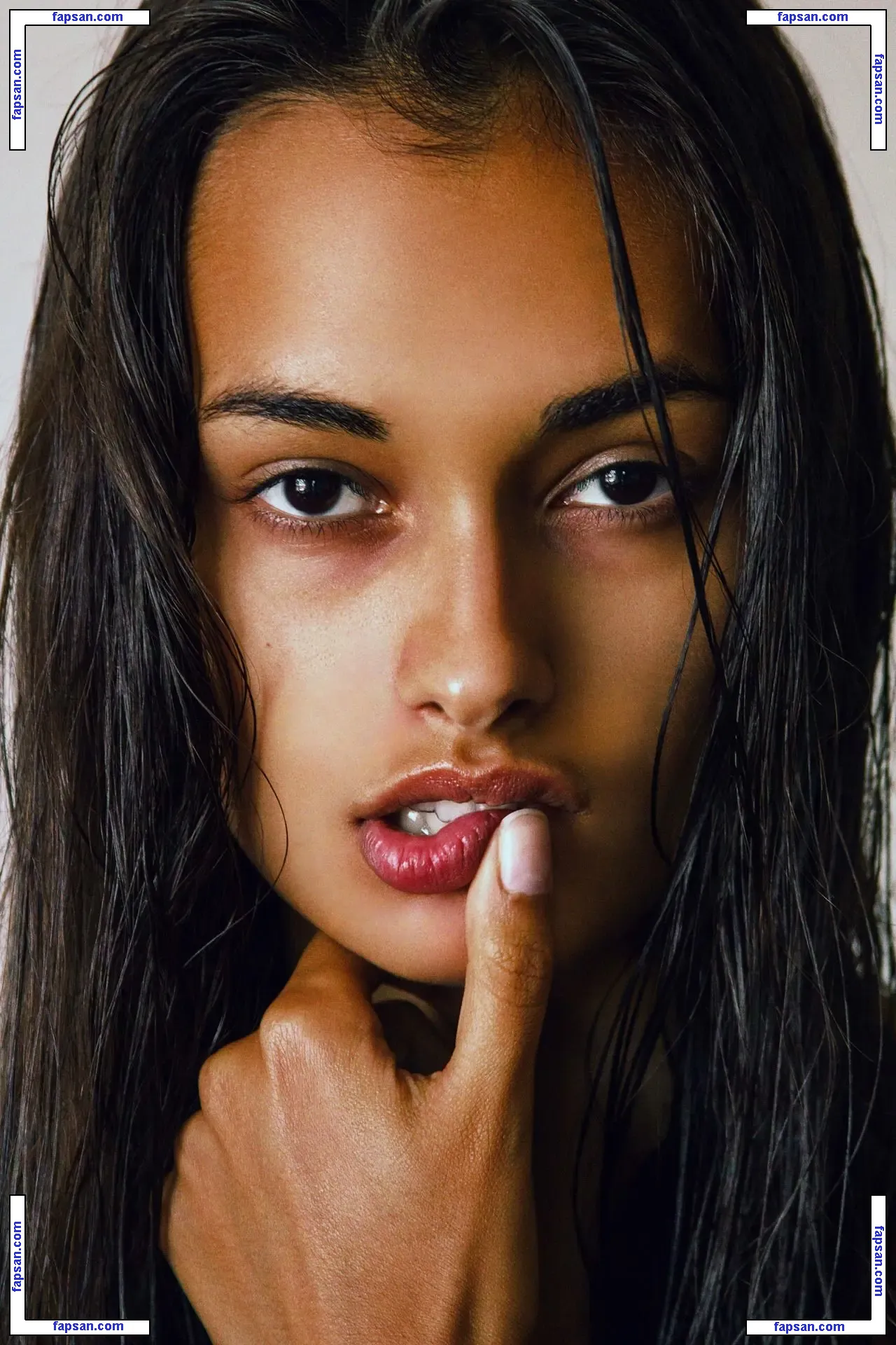 Gizele Oliveira nude photo #0014 from OnlyFans