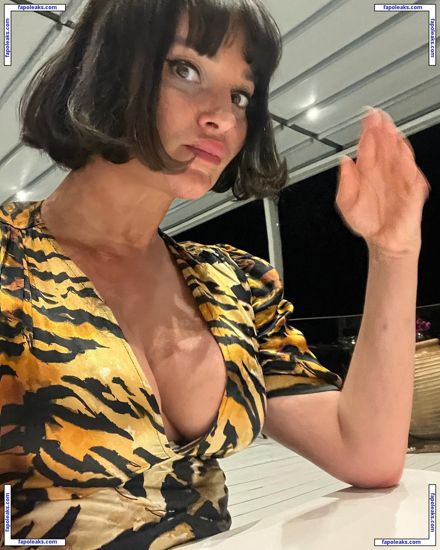 Gizzi Erskine / gizzierskine nude photo #0003 from OnlyFans