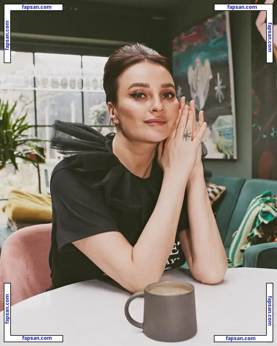 Gizzi Erskine nude photo #0094 from OnlyFans