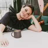 Gizzi Erskine голая #0097