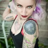 gladycesuicide голая #0050