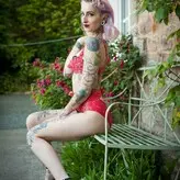 gladycesuicide голая #0058