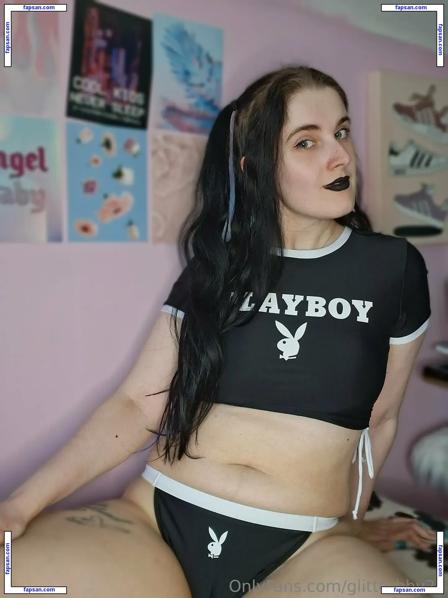 glitterbby21 nude photo #0034 from OnlyFans