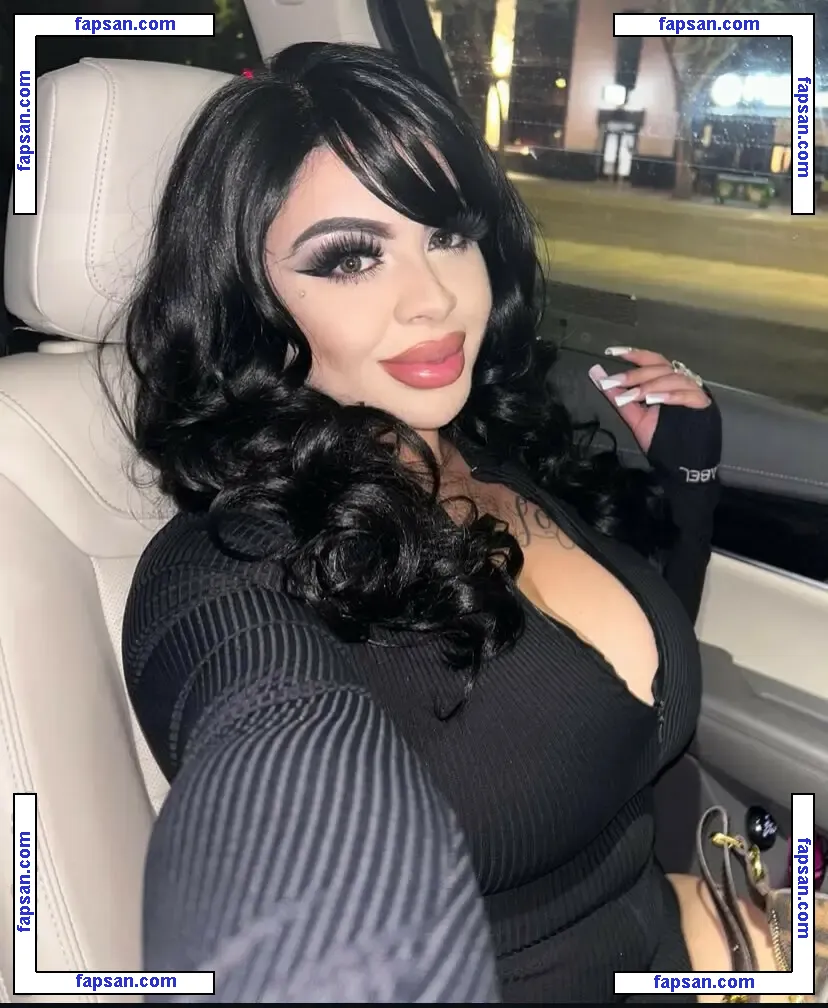 Gloria Sapphire голая фото #0004 с Онлифанс