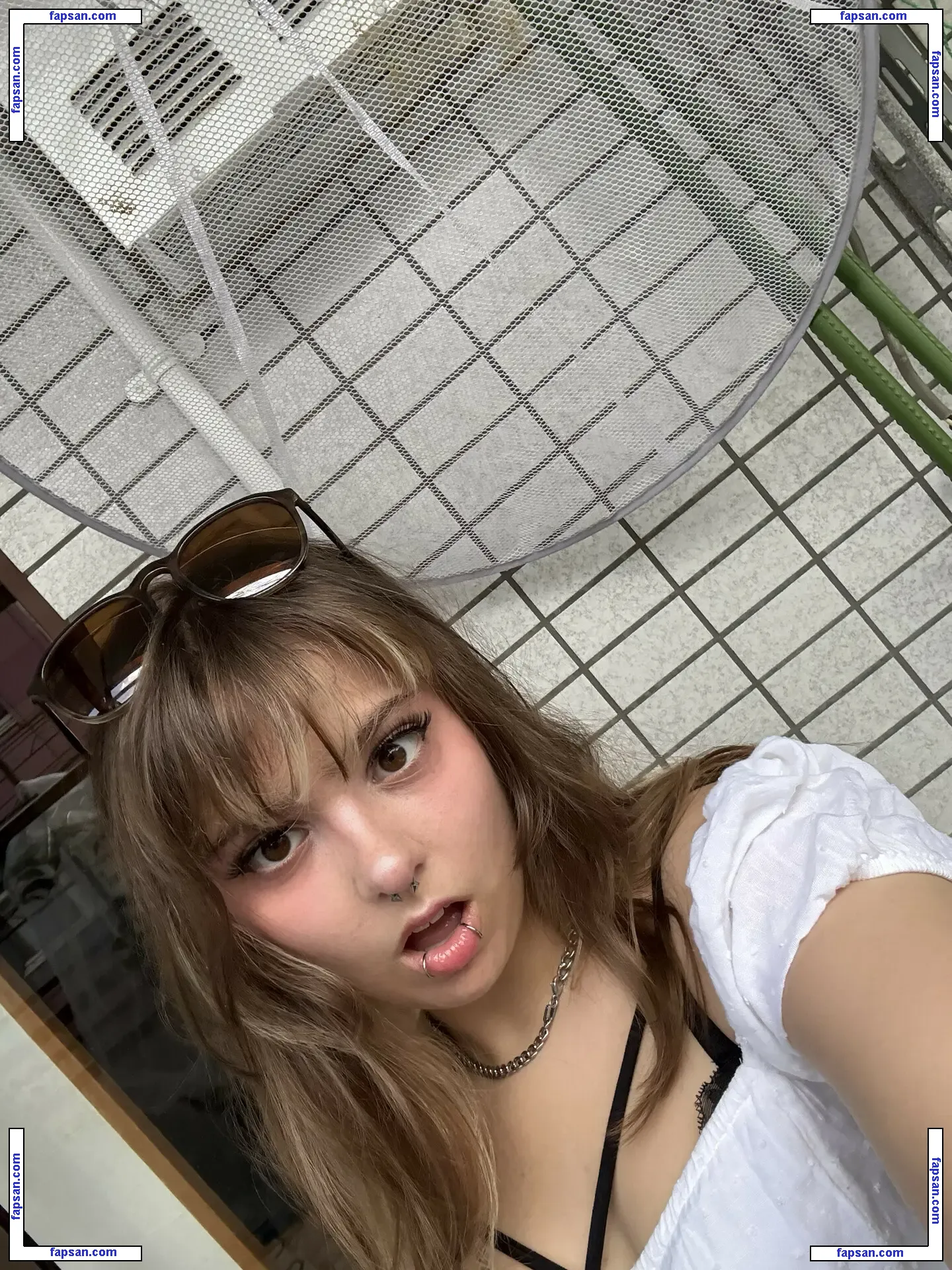 Goblintheraccoon голая фото #0002 с Онлифанс