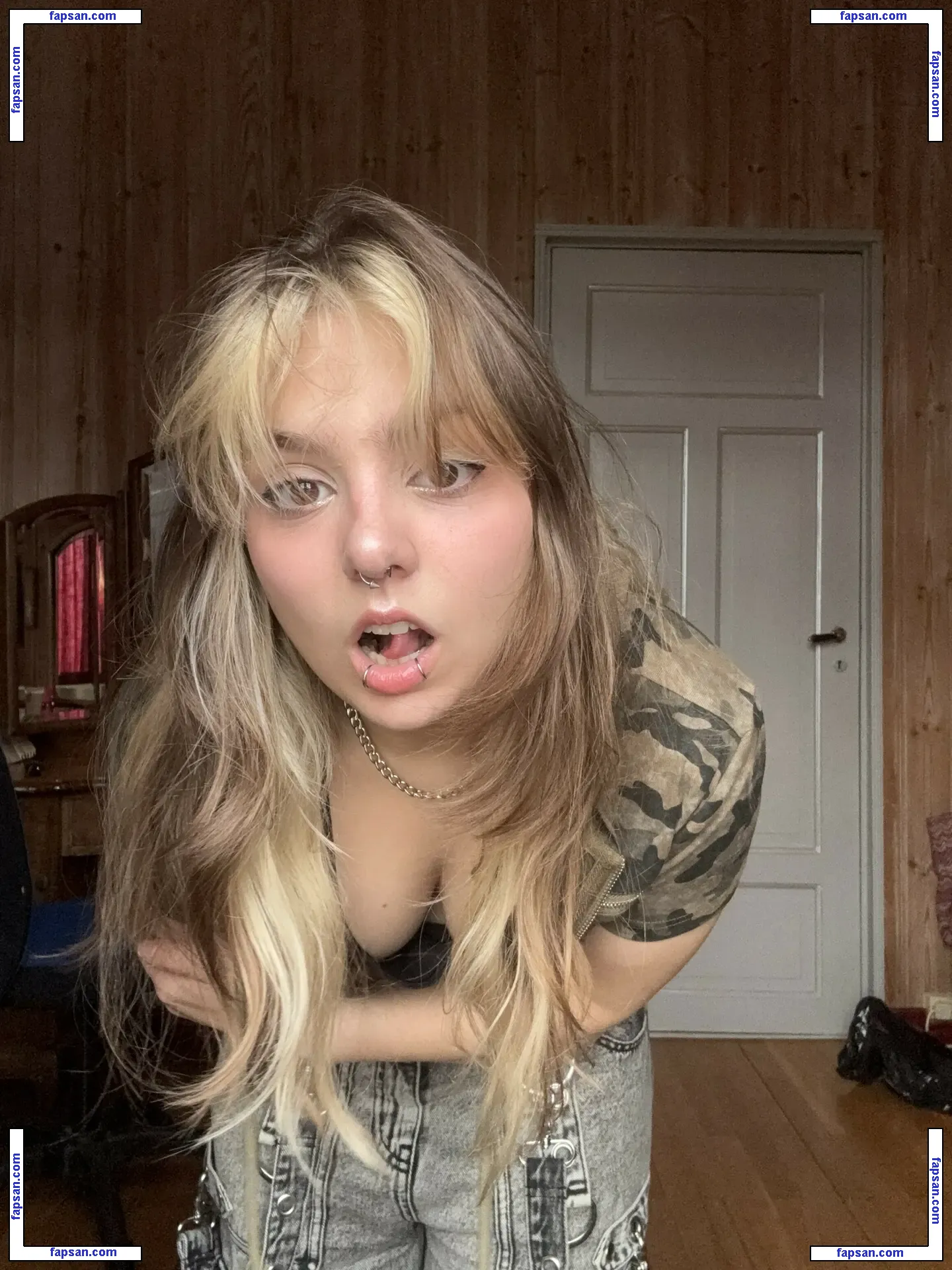 Goblintheraccoon голая фото #0009 с Онлифанс