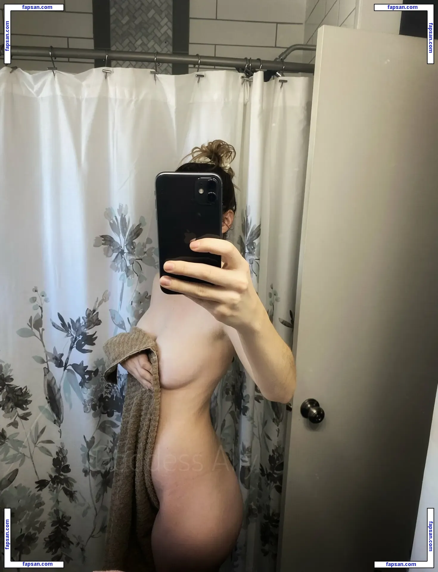 Goddess Ally Etana nude photo #0011 from OnlyFans