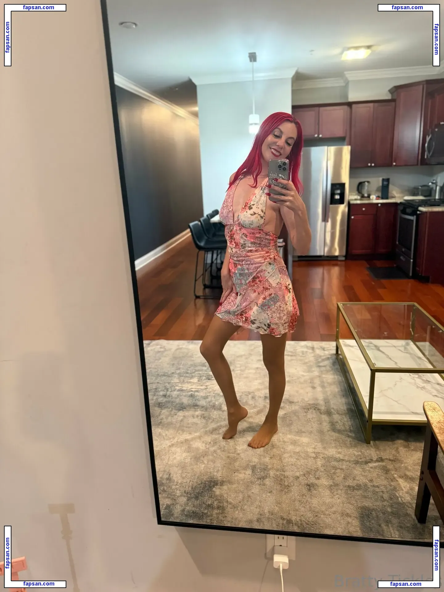 goddess_tickle nude photo #0008 from OnlyFans