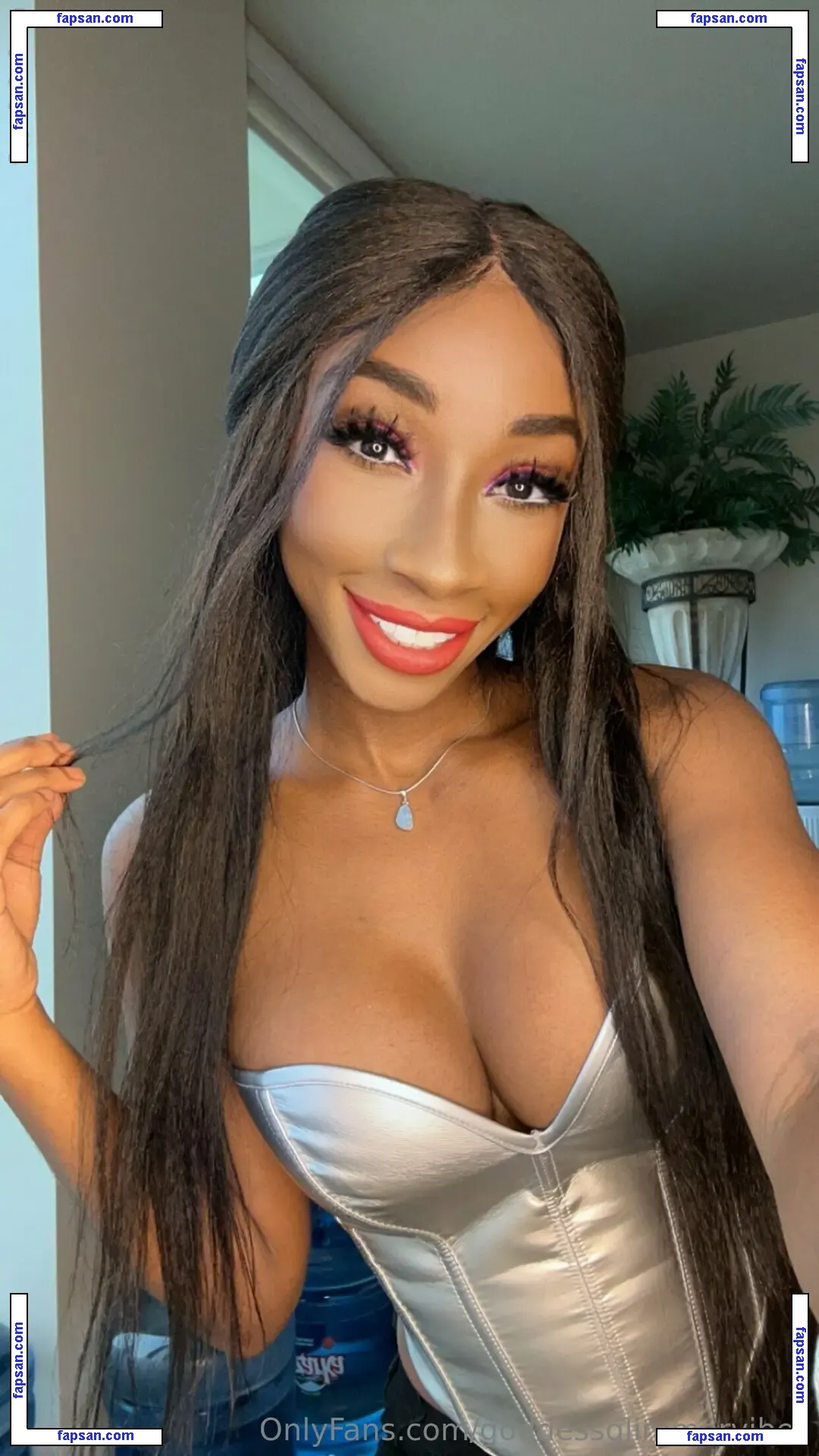 goddessglimmervibes nude photo #0012 from OnlyFans