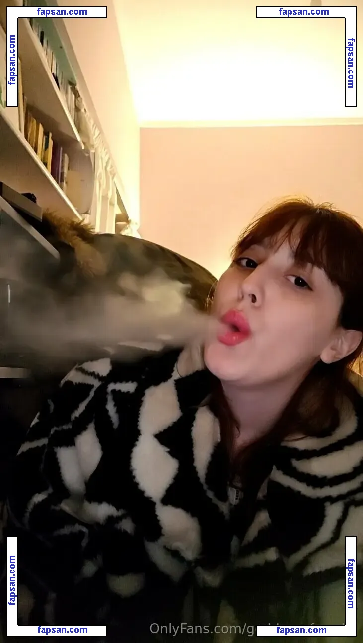 goddessofsmoke nude photo #0015 from OnlyFans