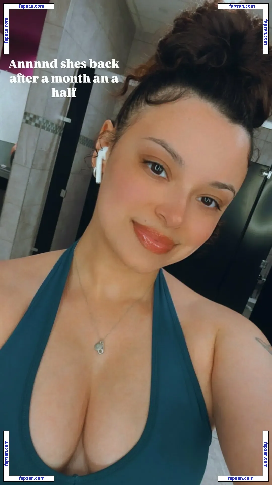 GoddessOfSparkles nude photo #0003 from OnlyFans