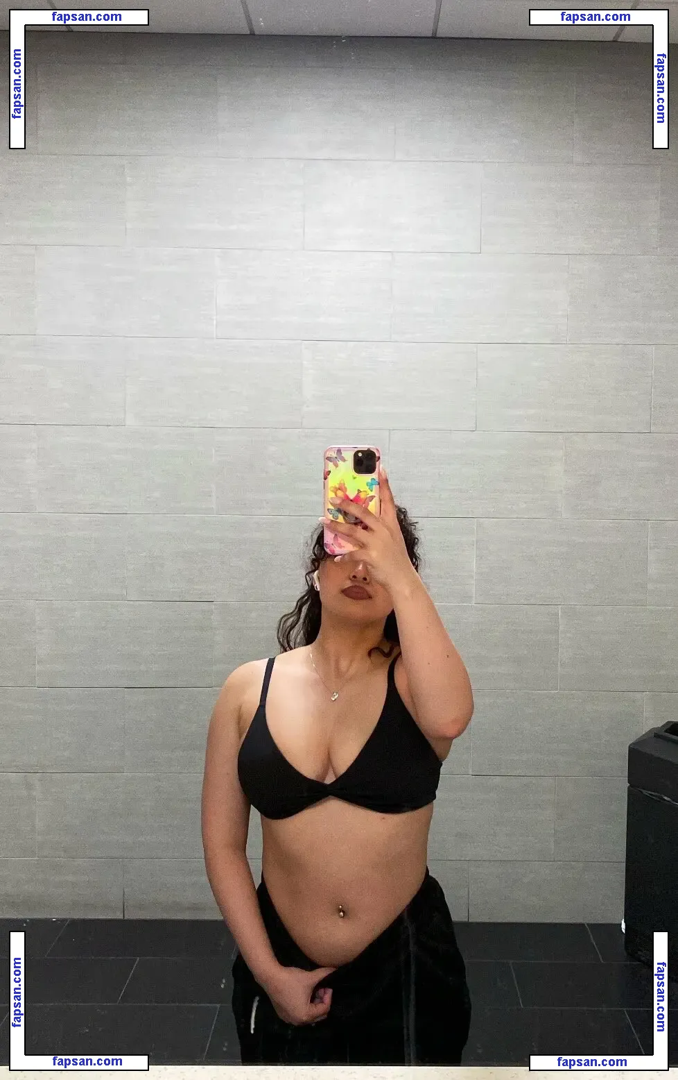 GoddessOfSparkles nude photo #0004 from OnlyFans