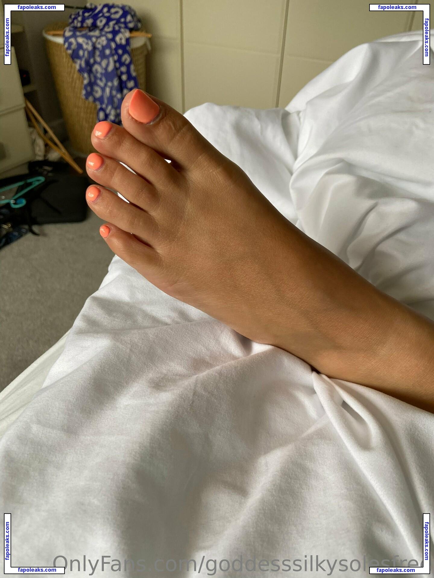 goddesssilkysolesfree / theeepursuitofselflove nude photo #0025 from OnlyFans