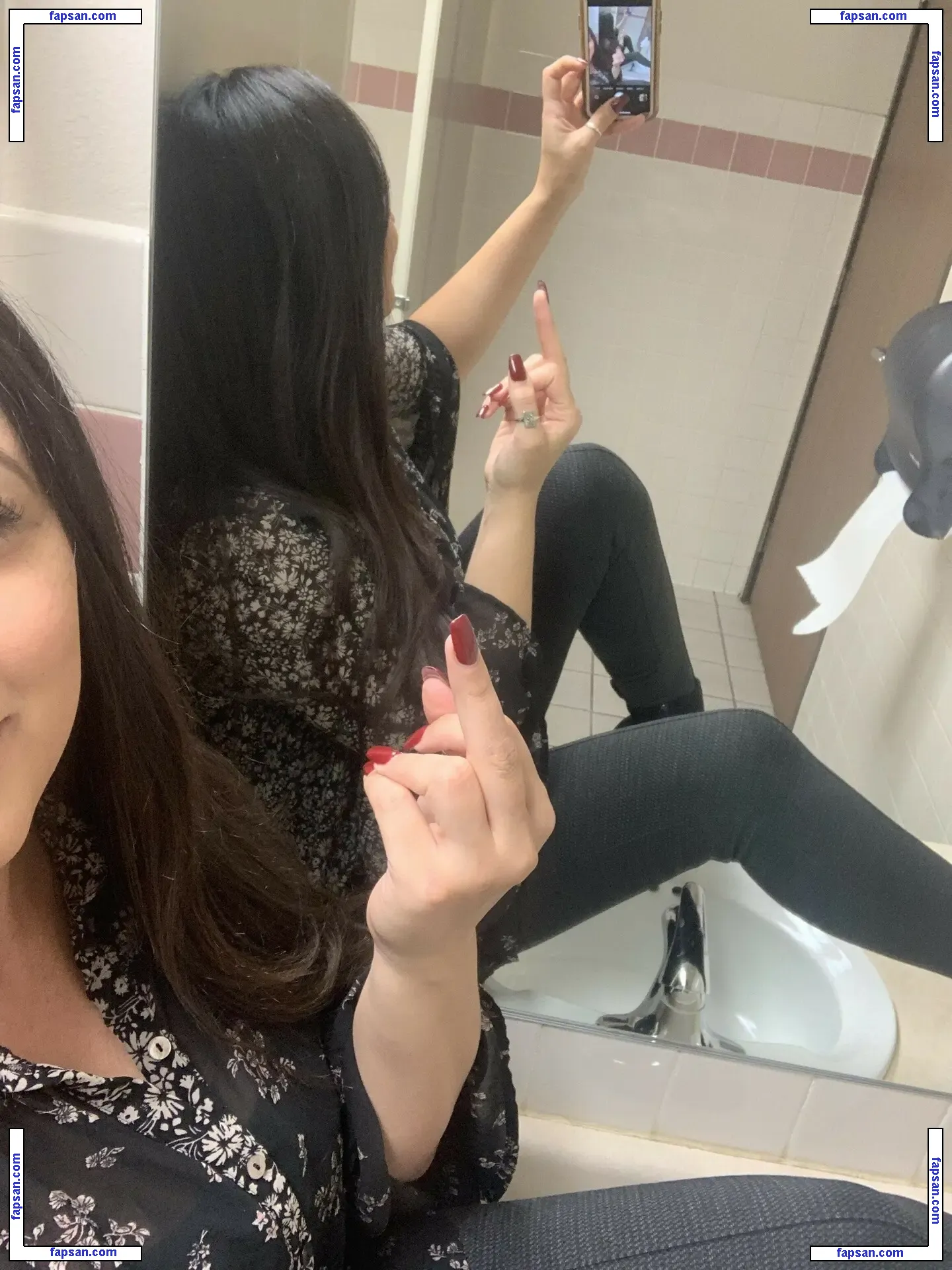 Goddessxxrosexx nude photo #0020 from OnlyFans