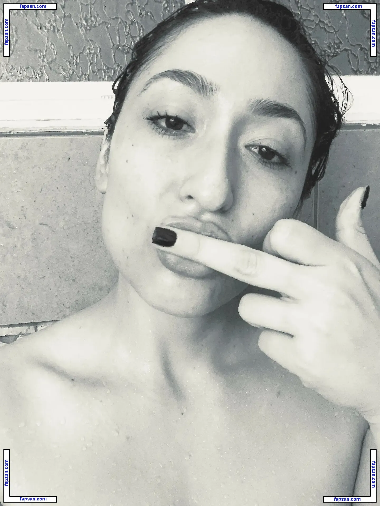 Goddessxxrosexx nude photo #0026 from OnlyFans