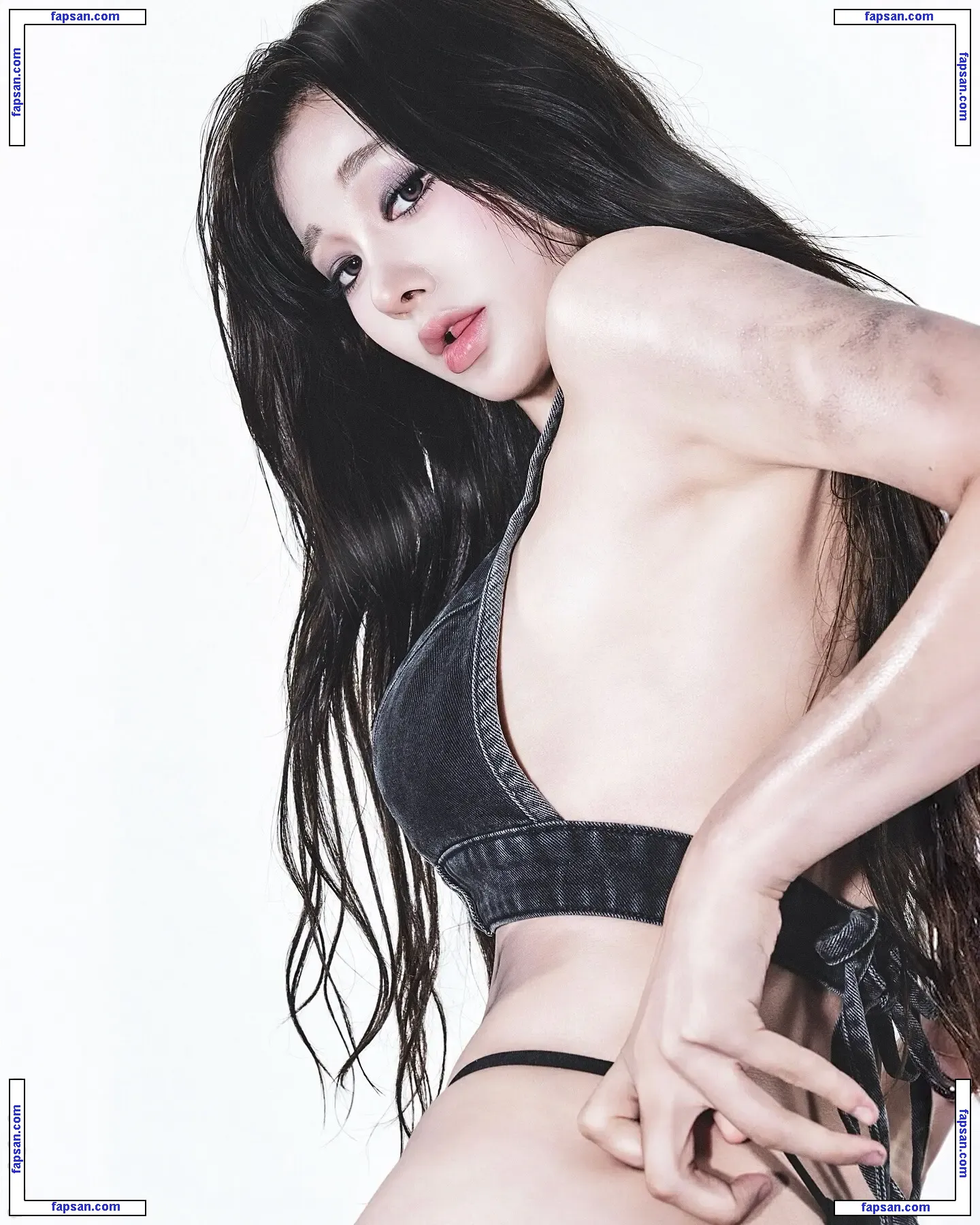 godsehee04 nude photo #0033 from OnlyFans
