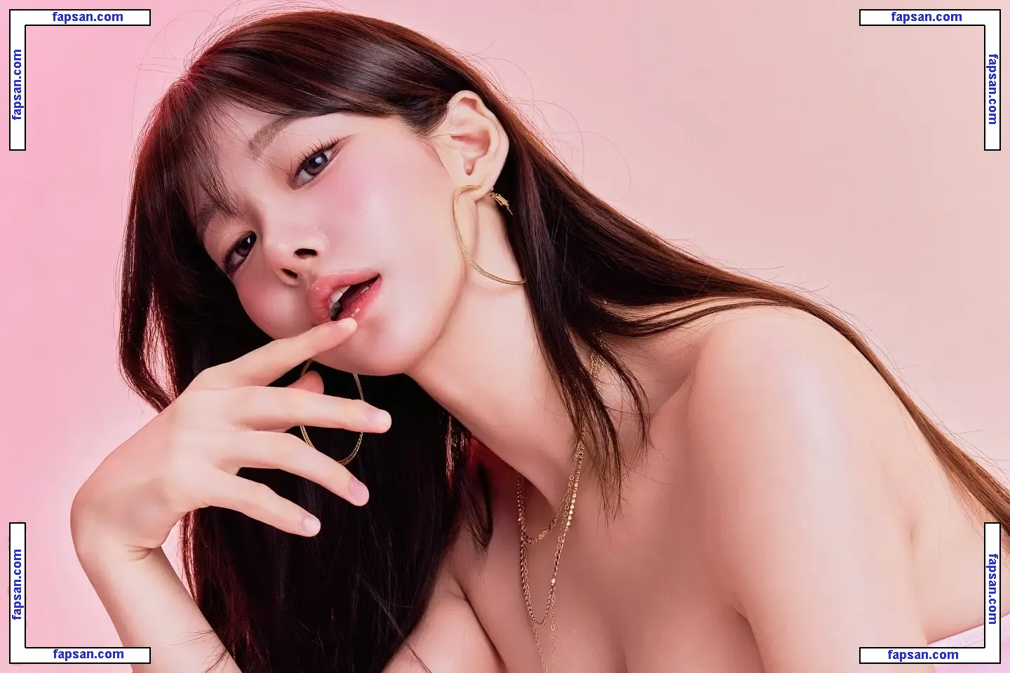 godsehee04 nude photo #0043 from OnlyFans