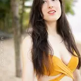 Goldamsel голая #0006