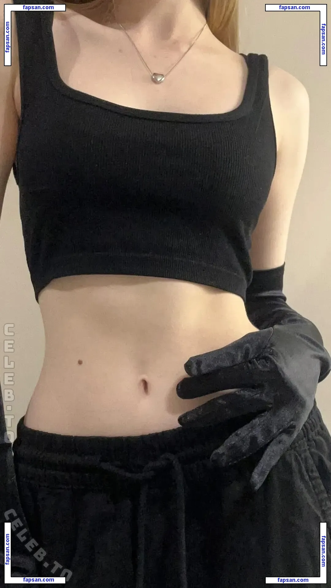 Goldsystery голая фото #0001 с Онлифанс