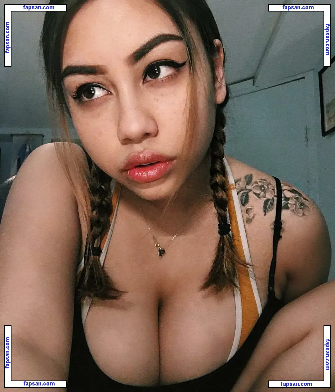 goodguystephie nude photo #0020 from OnlyFans