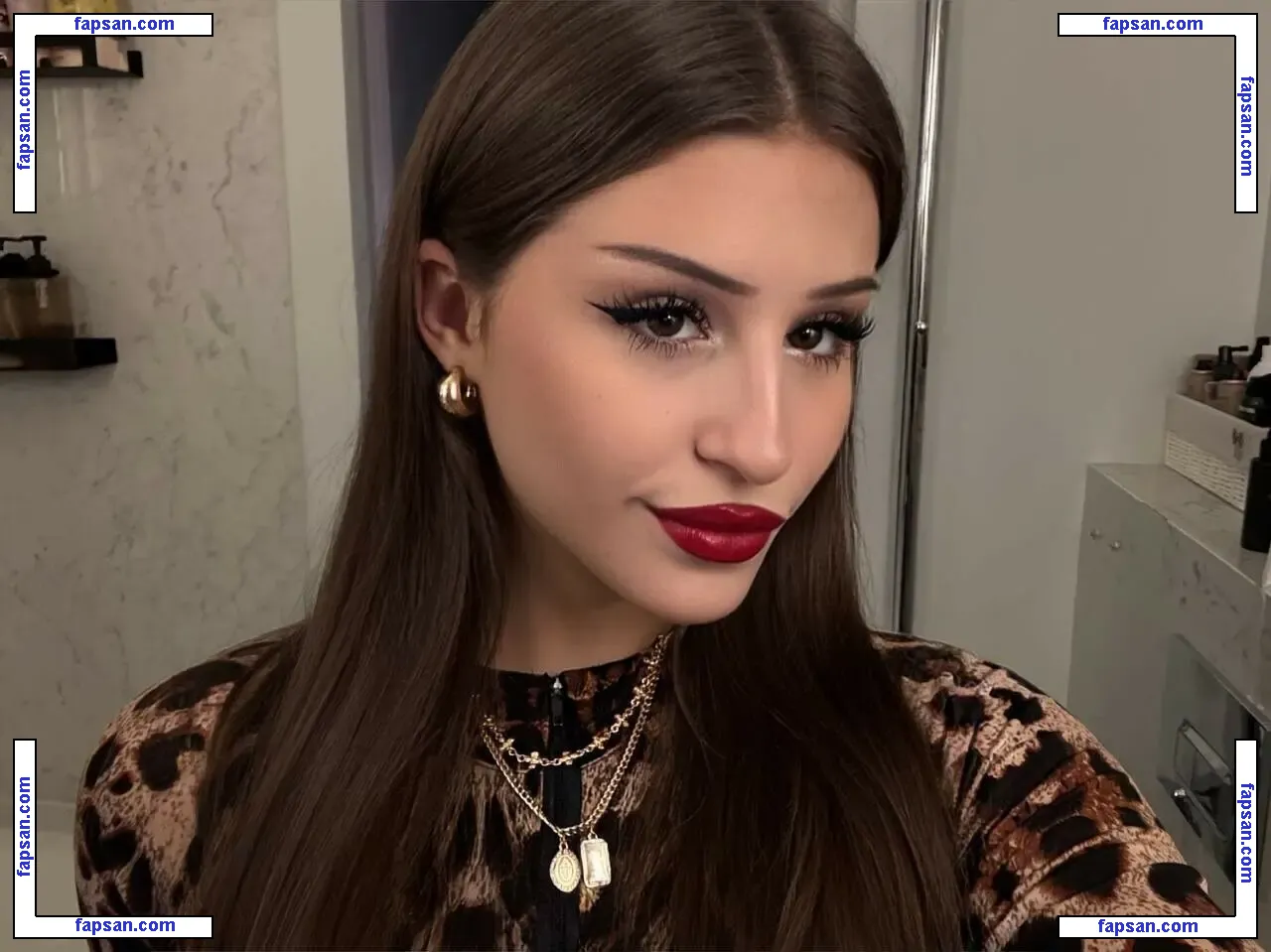 gospozhaevelin nude photo #0006 from OnlyFans