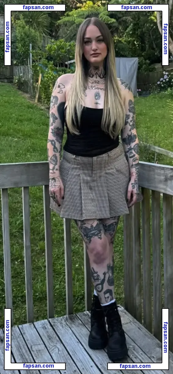 Goth Queen голая фото #0012 с Онлифанс