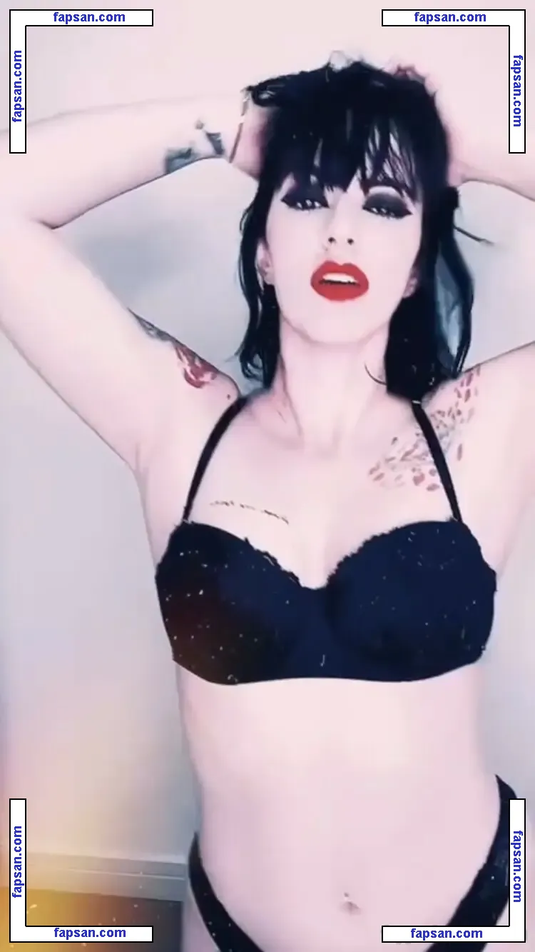 Gothamqueenslays голая фото #0003 с Онлифанс
