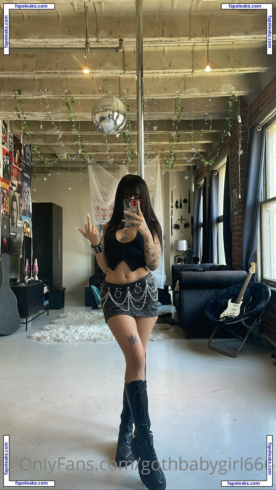 gothbabygirl666 / goth_baby666 nude photo #0016 from OnlyFans