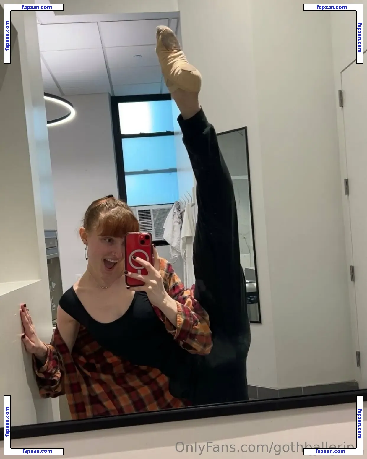 gothballerina nude photo #0009 from OnlyFans