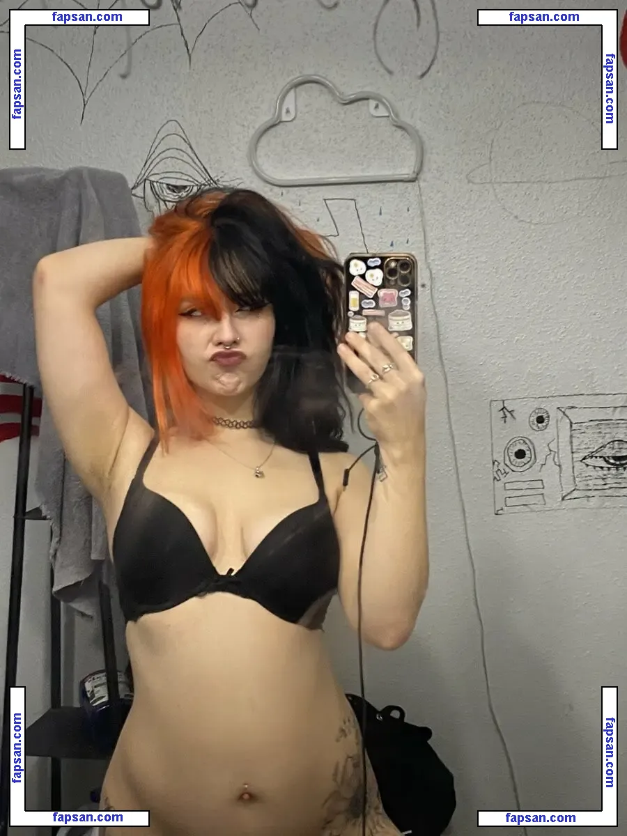 Gothfairyfiona nude photo #0009 from OnlyFans
