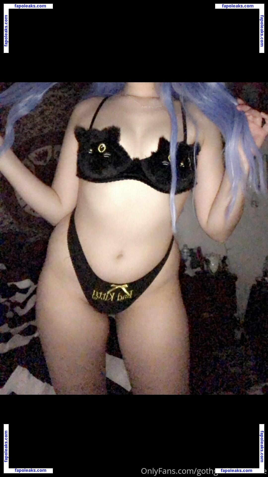 gothgirlfriend2free / goth_girlfrend nude photo #0004 from OnlyFans