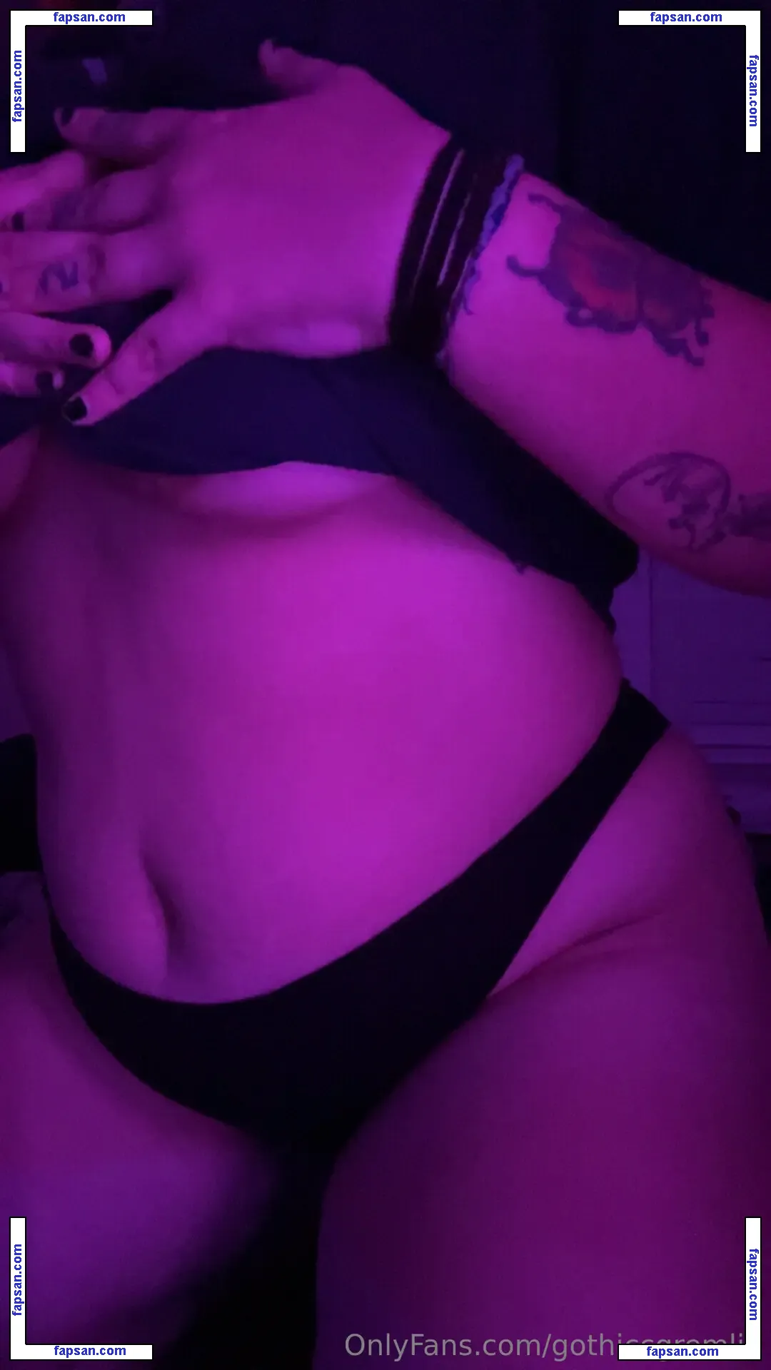 gothiccgremlin nude photo #0001 from OnlyFans
