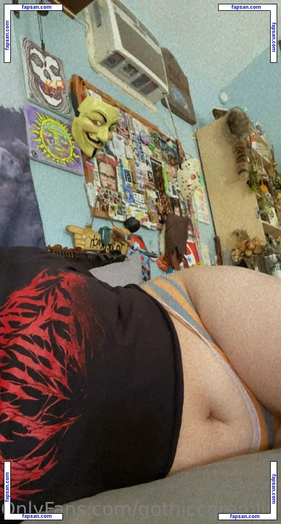gothiccgremlin nude photo #0018 from OnlyFans