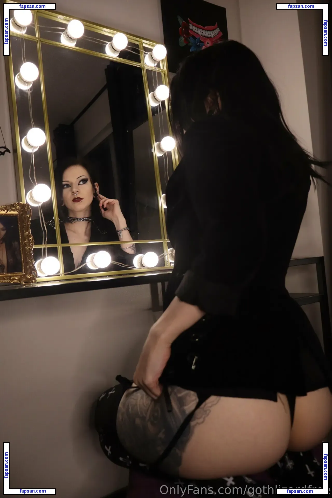 gothlizardfree nude photo #0003 from OnlyFans